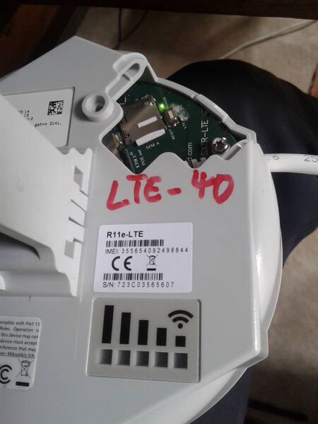 File:No internet at LTE antenna.jpg
